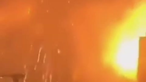 Huge explosion in a weapons depot in Kiev