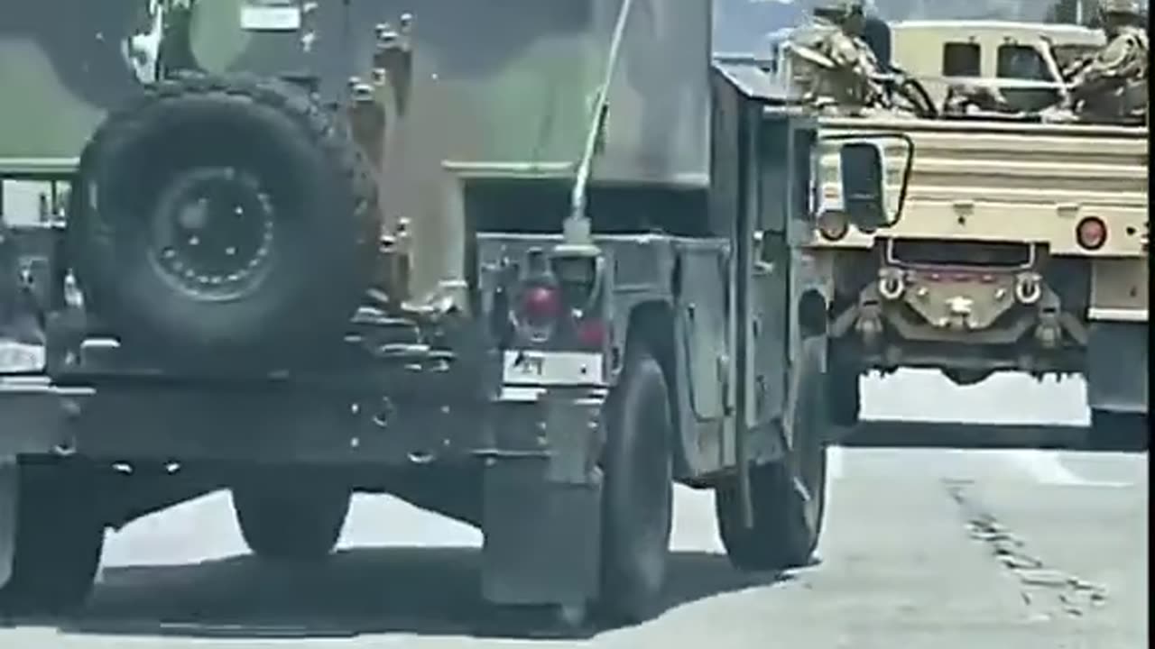 Wojna wojskowa we wschodnim Los Angeles. 🍿 To nie są ćwiczenia, jeśli wojsko się przygotowuje,