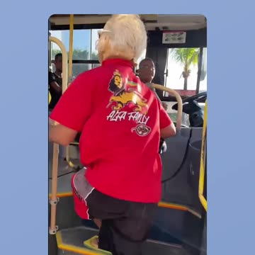 Maloka disguises himself as an elderly person to benefit from social benefits