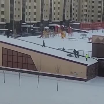 Moscow kids and their winter fun ❄️