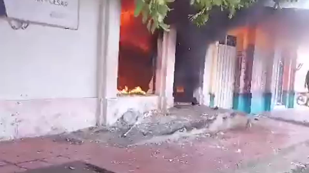 Queman sede de la registraduría en Gamarra