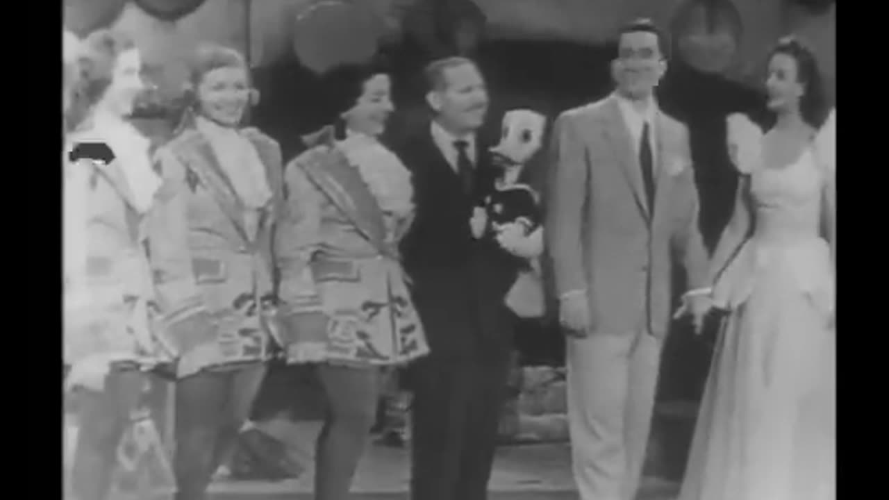 Walt Disney's Cinderella - Perry Como Presents (1950)