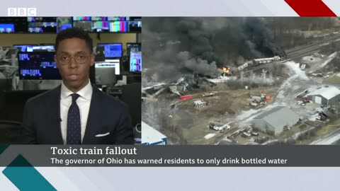 Ohio train crash leaves small town of East Palestine fearful of toxic fumes – BBC News