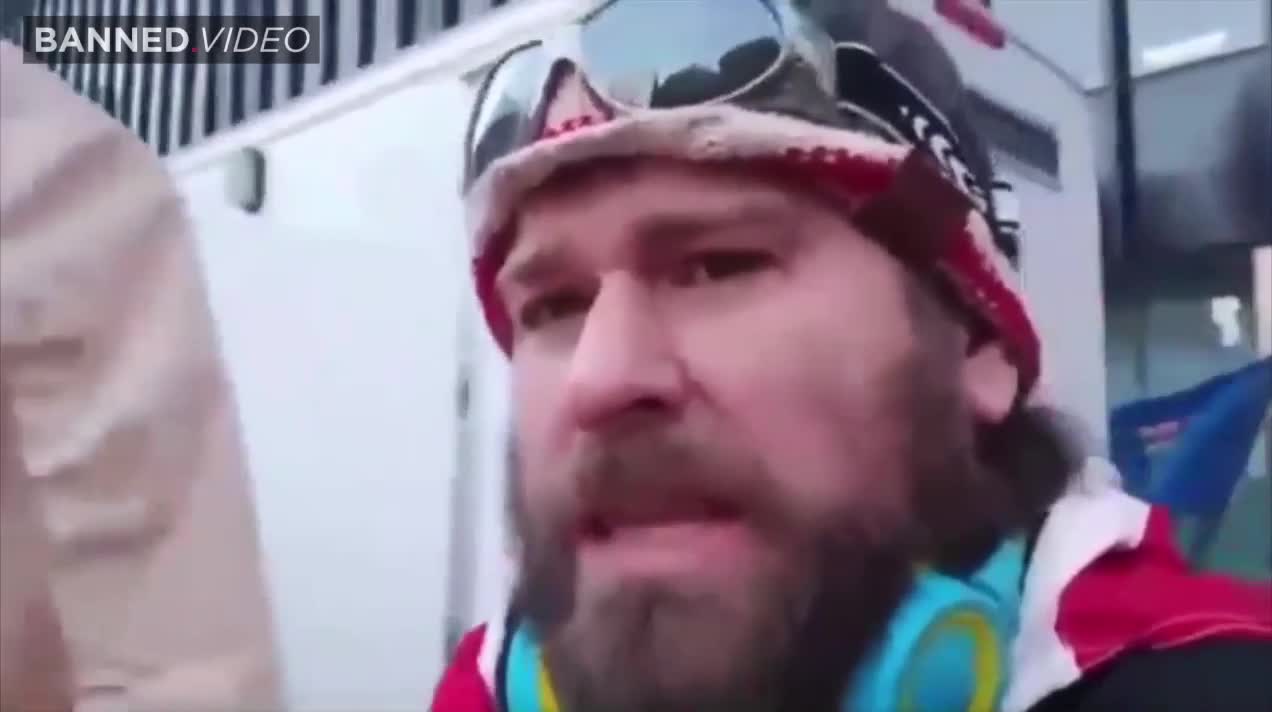 Trucker Calls Out Justin Trudeau Yet Again