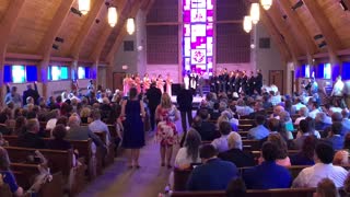 Bride Receives Surprise Wedding Flash Mob During 'Amazing Grace'