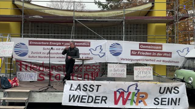 Lubmin - Ralf mit seinem Redebeitrag 12-11-2022