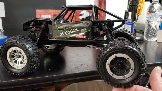 1:18 Capra Metal Beadlocks- Front Axle
