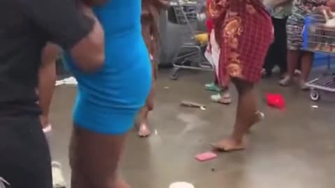 This is why i dont shop at Walmart anymore