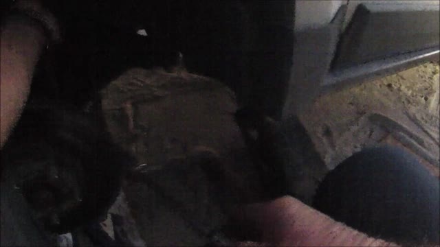 Left hand strut 2