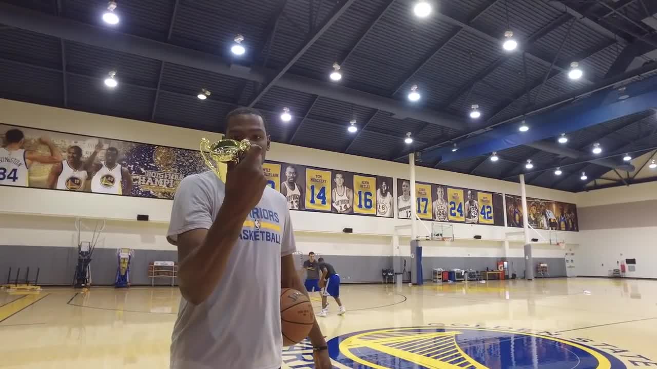 Steph Curry, Kevin Durant Play Epic Game of P-I-G