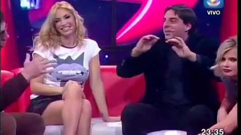 Su primera vez en Guichón, al lado del cementerio - Omar Gutiérrez - Canal 10 - Uruguay (2015)