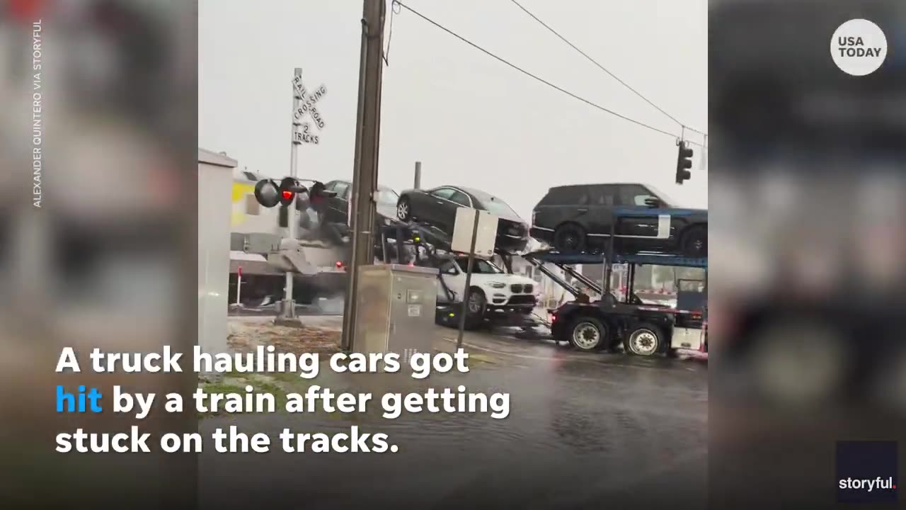 Passenger train plows into car hauler trailer in South Florida | USA TODAY