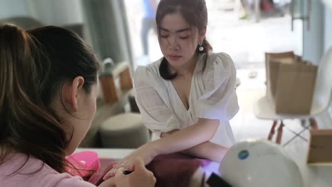 Studen girl NAIL BEAUTY | Vietnam barbershop