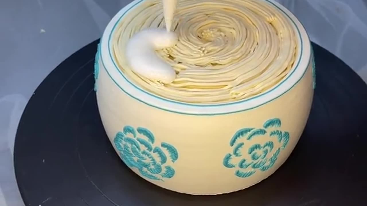 HOW TO MAKE BIRTHDAY CAKE🎂