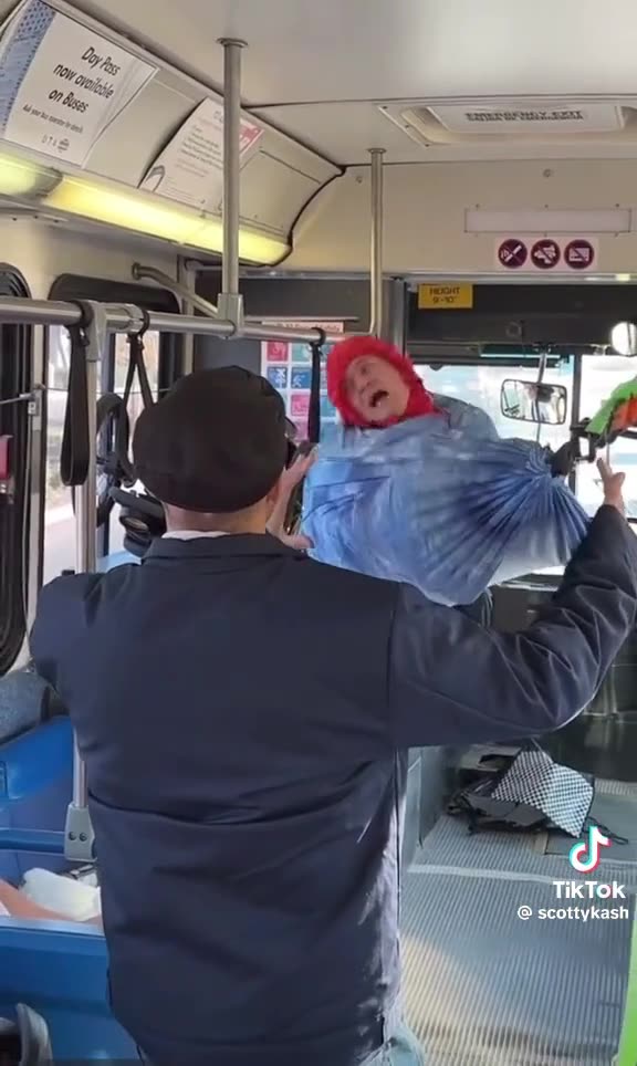 Where's the no hammock sign