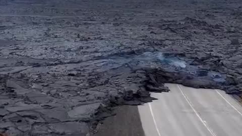 The road leading to the Icelandic town of Grindavík