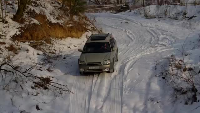 Subaru out back -icy up hill try with vDC on