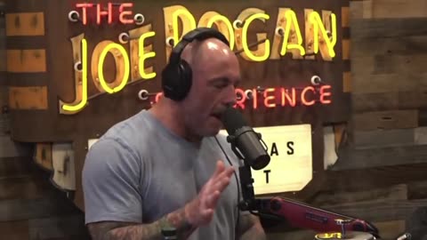 Joe Rogan Asks What We're All Thinking 💉💉💉
