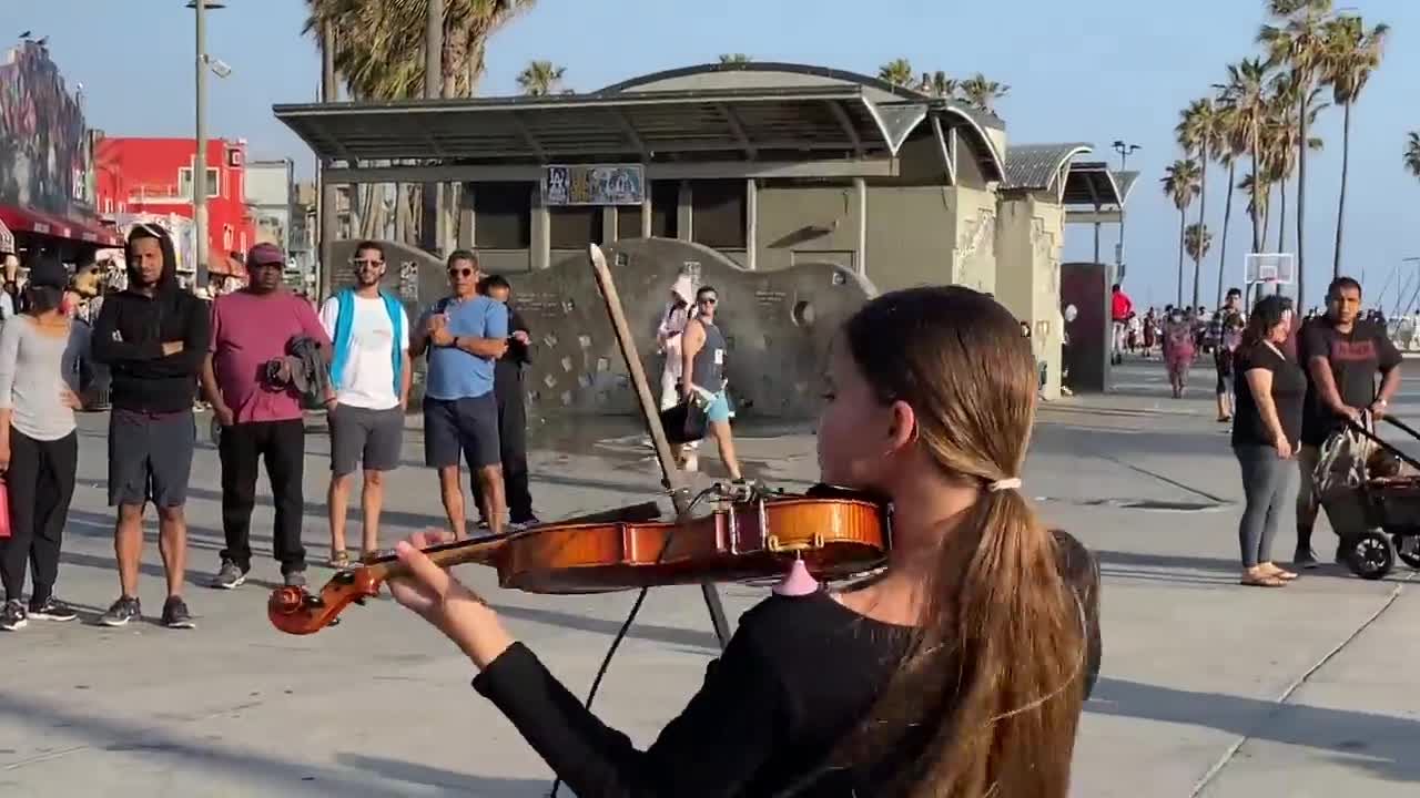 Police couldn’t stop her from playing Coffin Dance on Violin