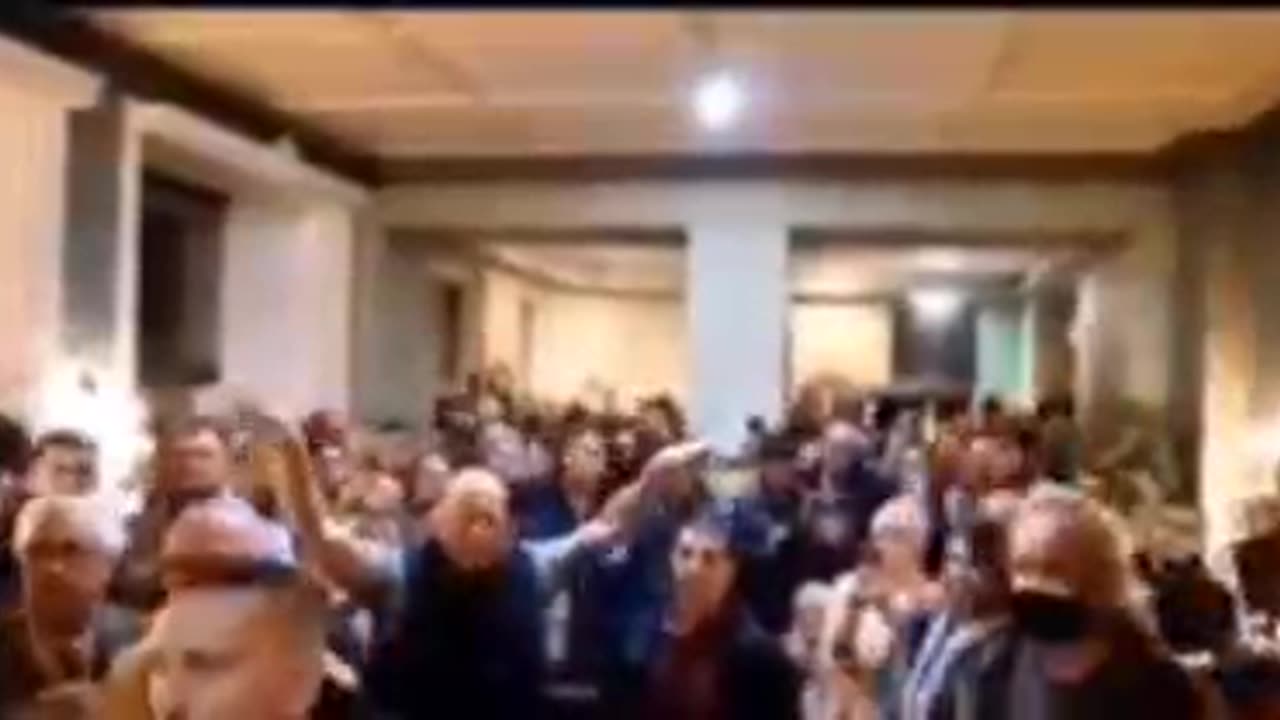 Locals take the council head on over 5G CCP inspired "15 minute cities".