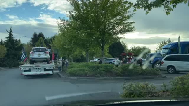 Live - The Peoples Convoy - Back In Woodland Wa