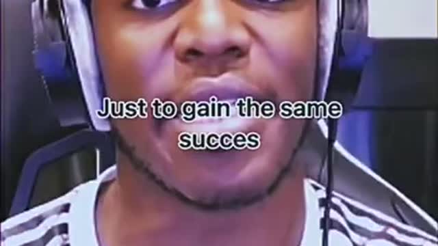 KSI reacting to Deji's boxing match.