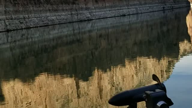 Jet boat in the Bighorn Canyon