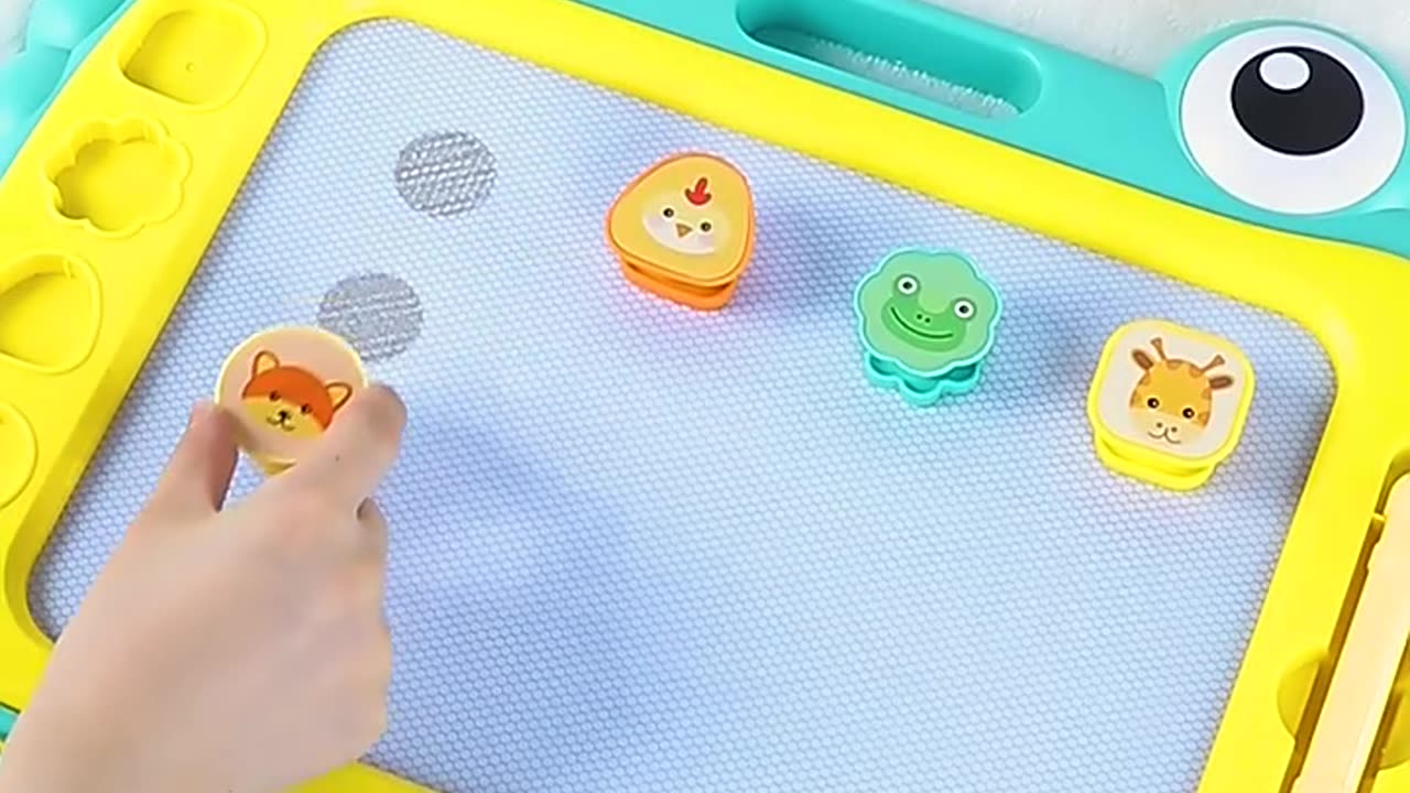 Electronic children's watermark drawing board