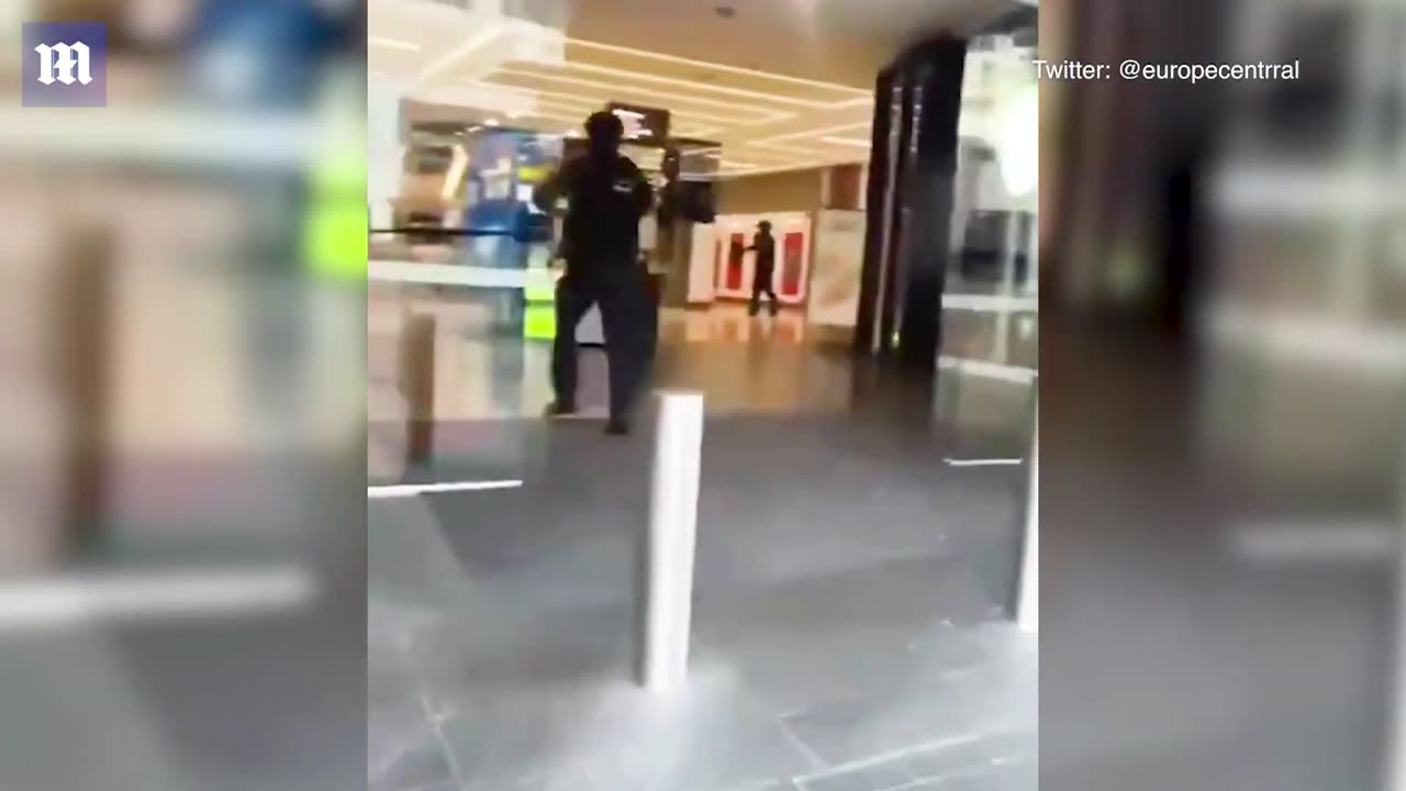 Six people have been killed in a mass stabbing at a busy shopping center in Sydney,