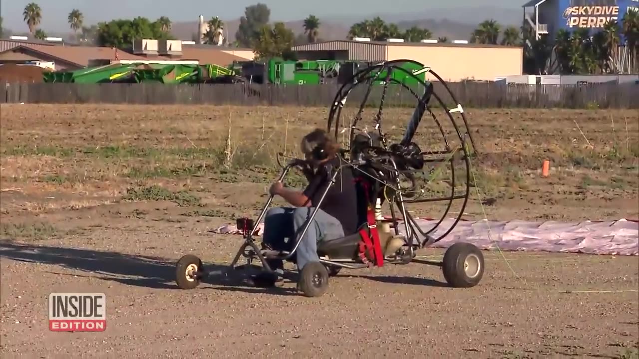 Hamas Fighters Enter Israel With Motorized Paragliders