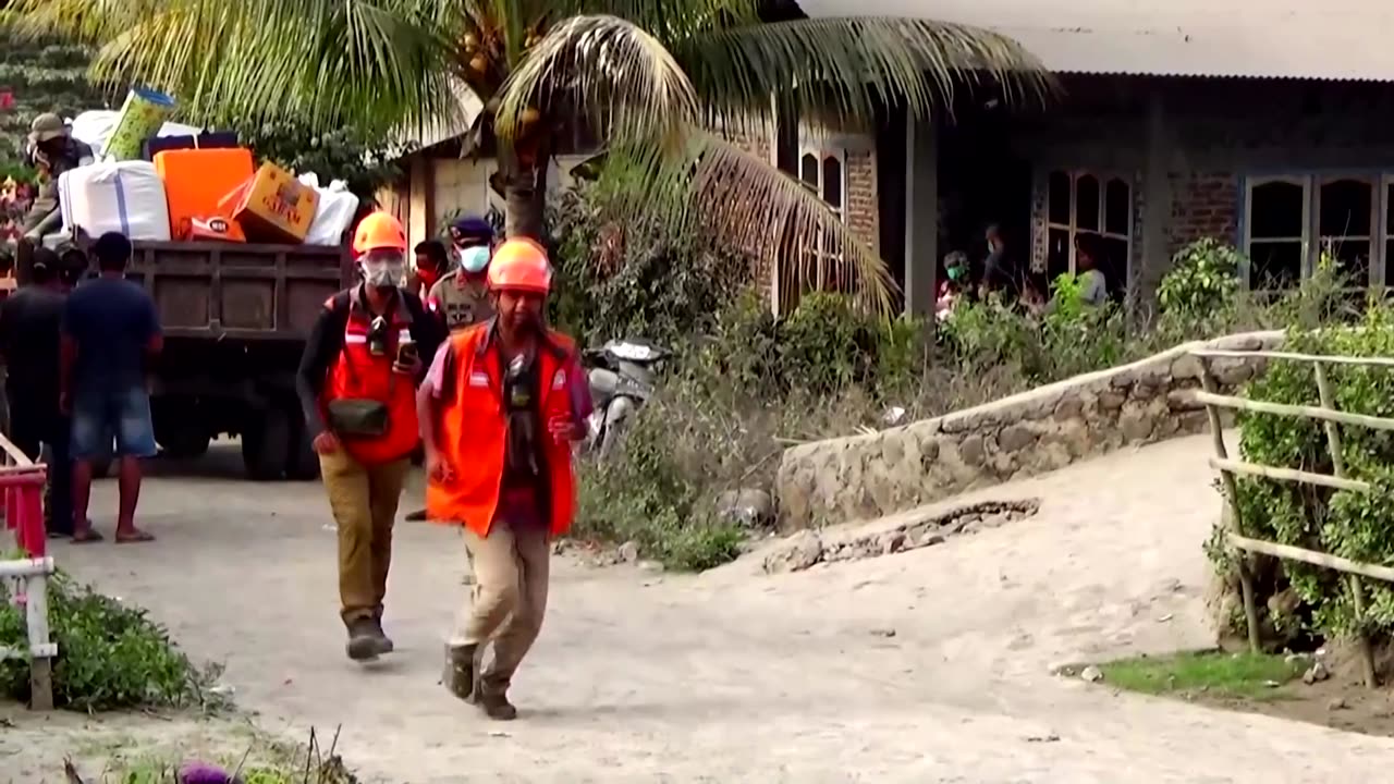 Indonesia rushes to evacuate villagers near erupting volcano