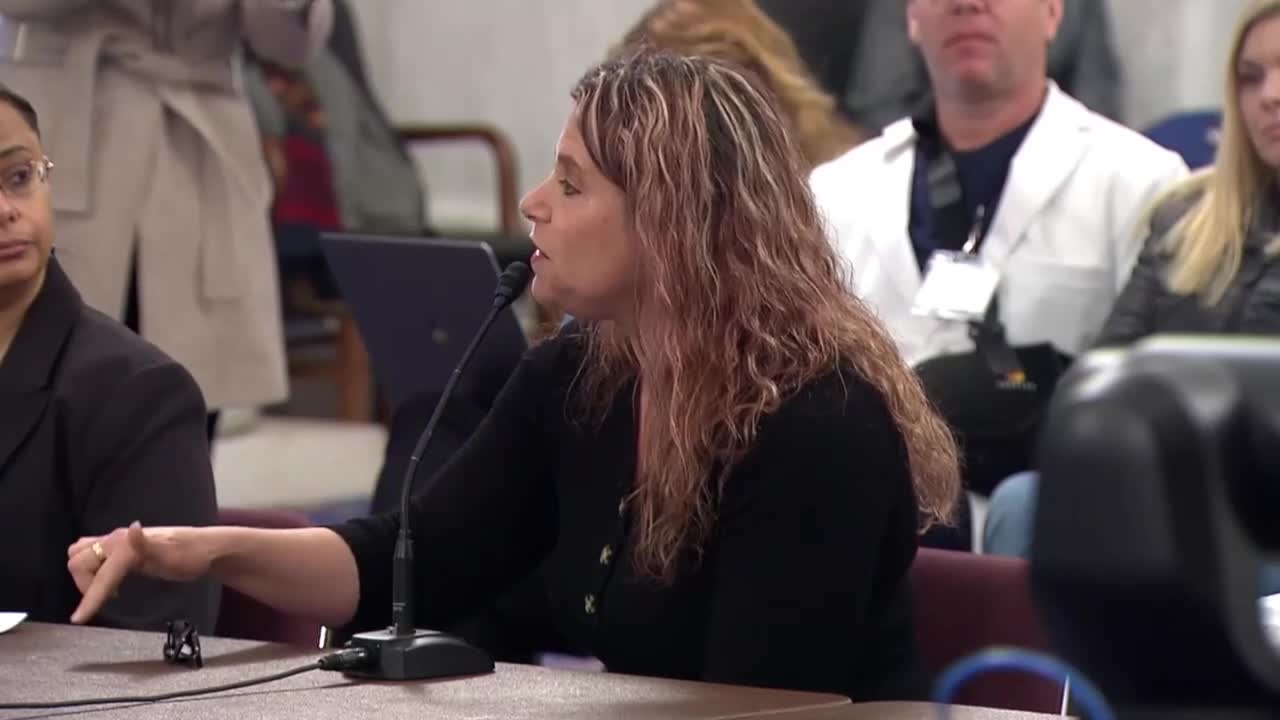 Nurse Jennifer Bridges speaks Senate hearing