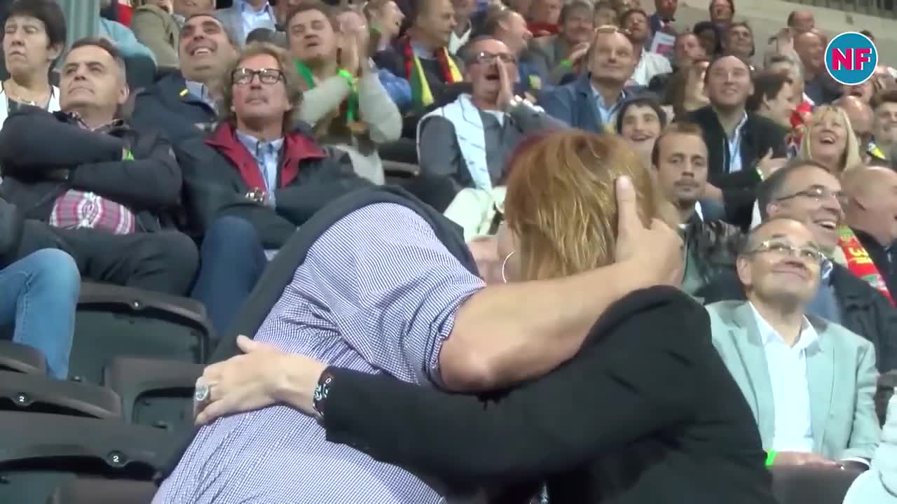 Celebrity kiss cam compilation