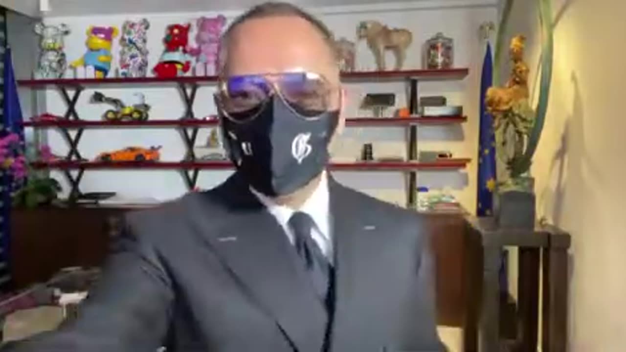 20210301文贵先生GETTR¹：稍后在今天稍晚的时间，我将有一个重要的公告，关于GTV将退还所有的13OO投资者椅的公告……我们不会妥协，也不会被任何机构玩弄……我们爆料革命平台只能越来越强