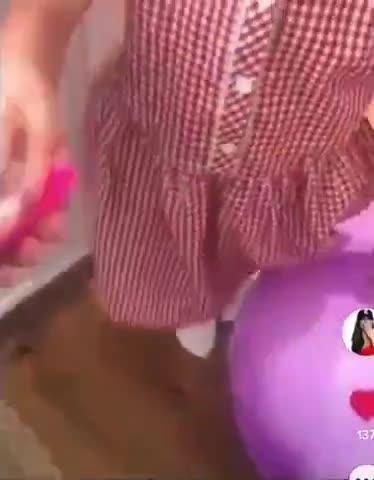 Impfungen unter Schwarzlicht?