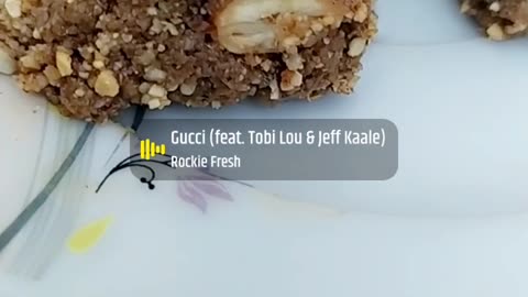 Coffee and music gucci 💕🥰
