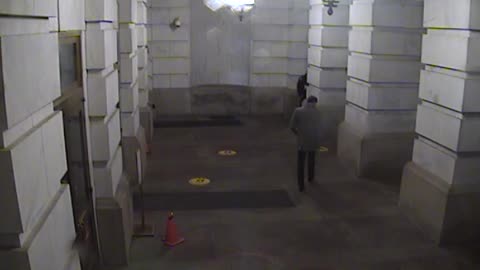 3211LHOB01MainEntranceExterior_2021-01-05_18h40min02s530ms.mp4