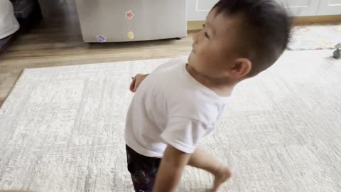 My 19 months old dancing 😅