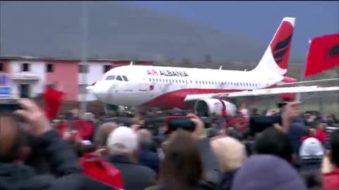 Scary flight of the plane at Kukes airport