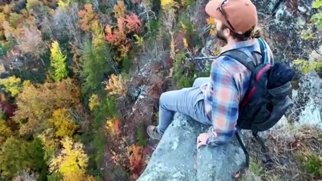 POV: you're chasing fall colors in North Carolina & you get this view all to yourself...