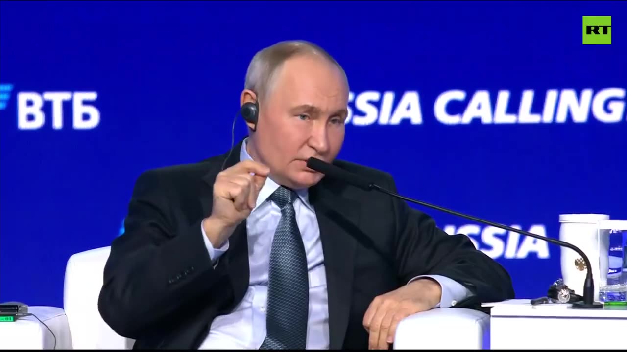 Dollar allows US to continue exploiting other economies for its benefit – Putin