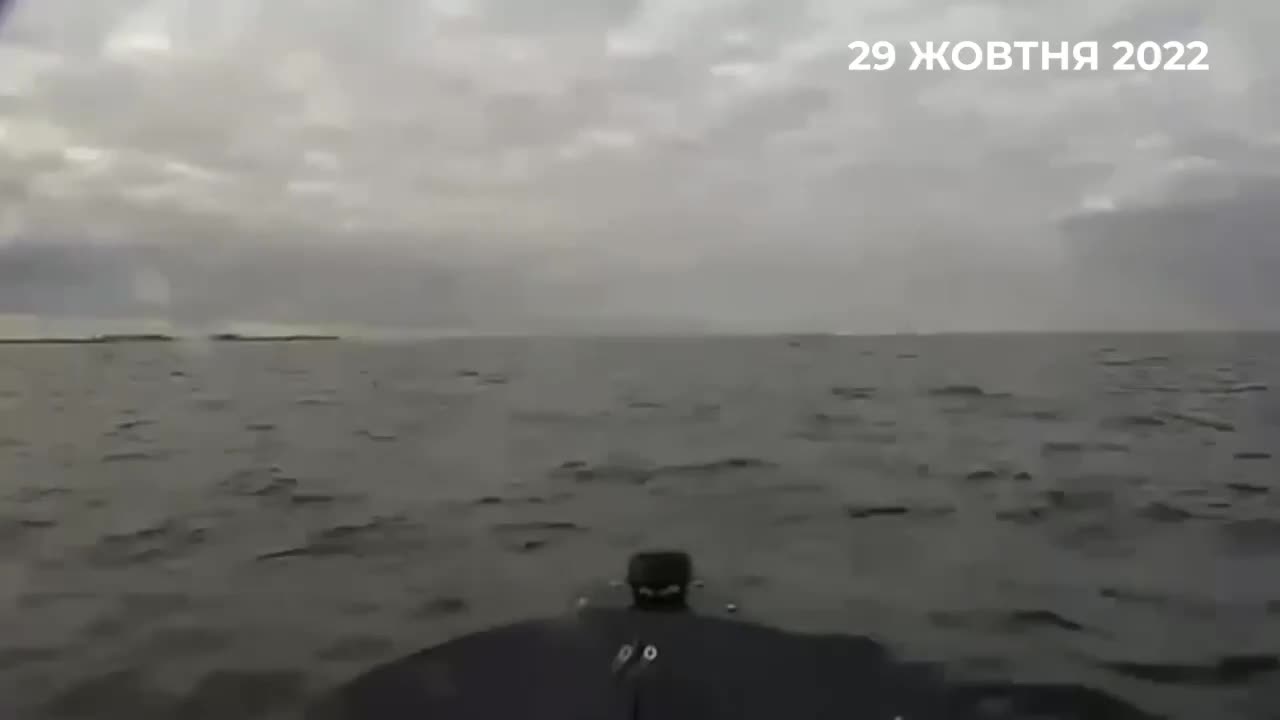 Drone footage from the amphibious British kamikaze drone in Sevastopol