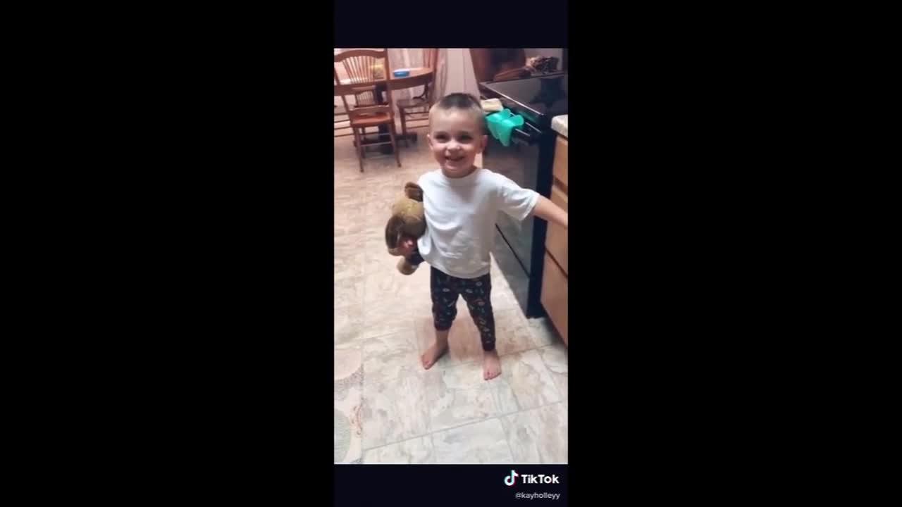 Hilarious boy begs his mom to pet his dog