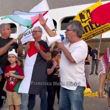 Militantes de esquerda fazem manifestação em Brasília: "Viva o Hamas"