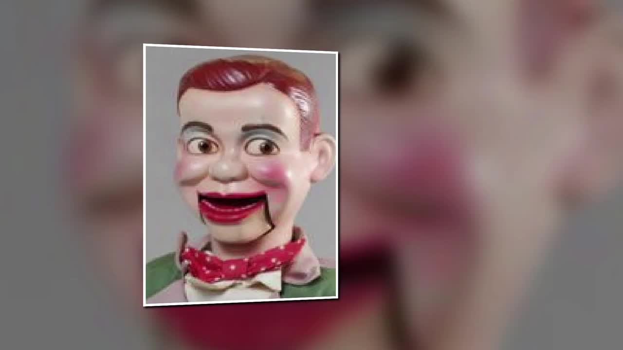 Silly Bob and the ventriloquist's dummy