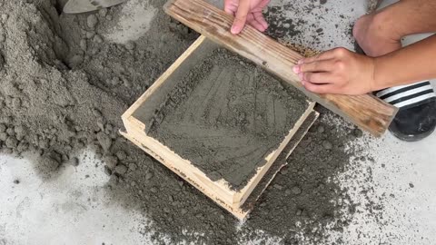 Brick Making Skills of the Craftsman Super Light Hole Bricks Easy To Use