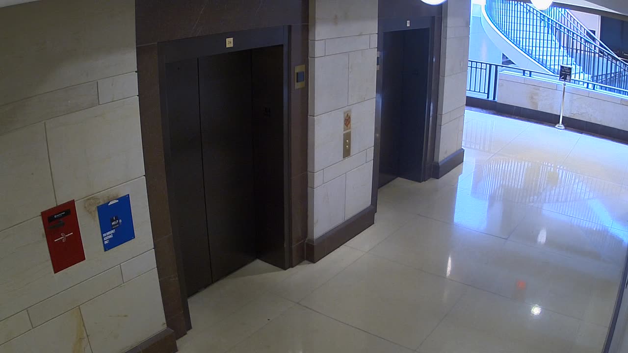 7050CVCLLElevator24-25Lobby_2021-01-06_11h59min51s033ms.mp4