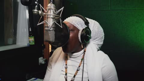Queen Omega - No Love Dubplate - Little Lion Sound - Next Episode