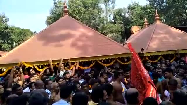 THEYYAM TEMPLE FESTIVAL INDIAN KERALA MALABAR