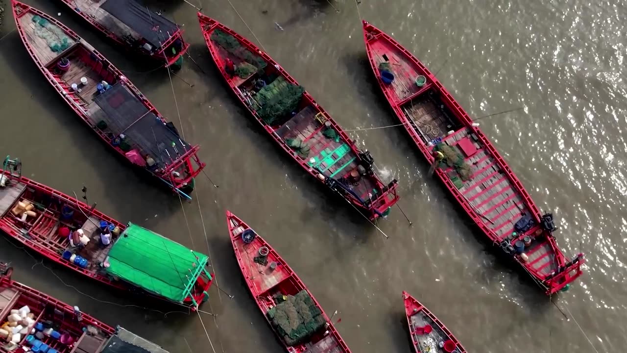 Cambodia fishermen struggle as the sea warms